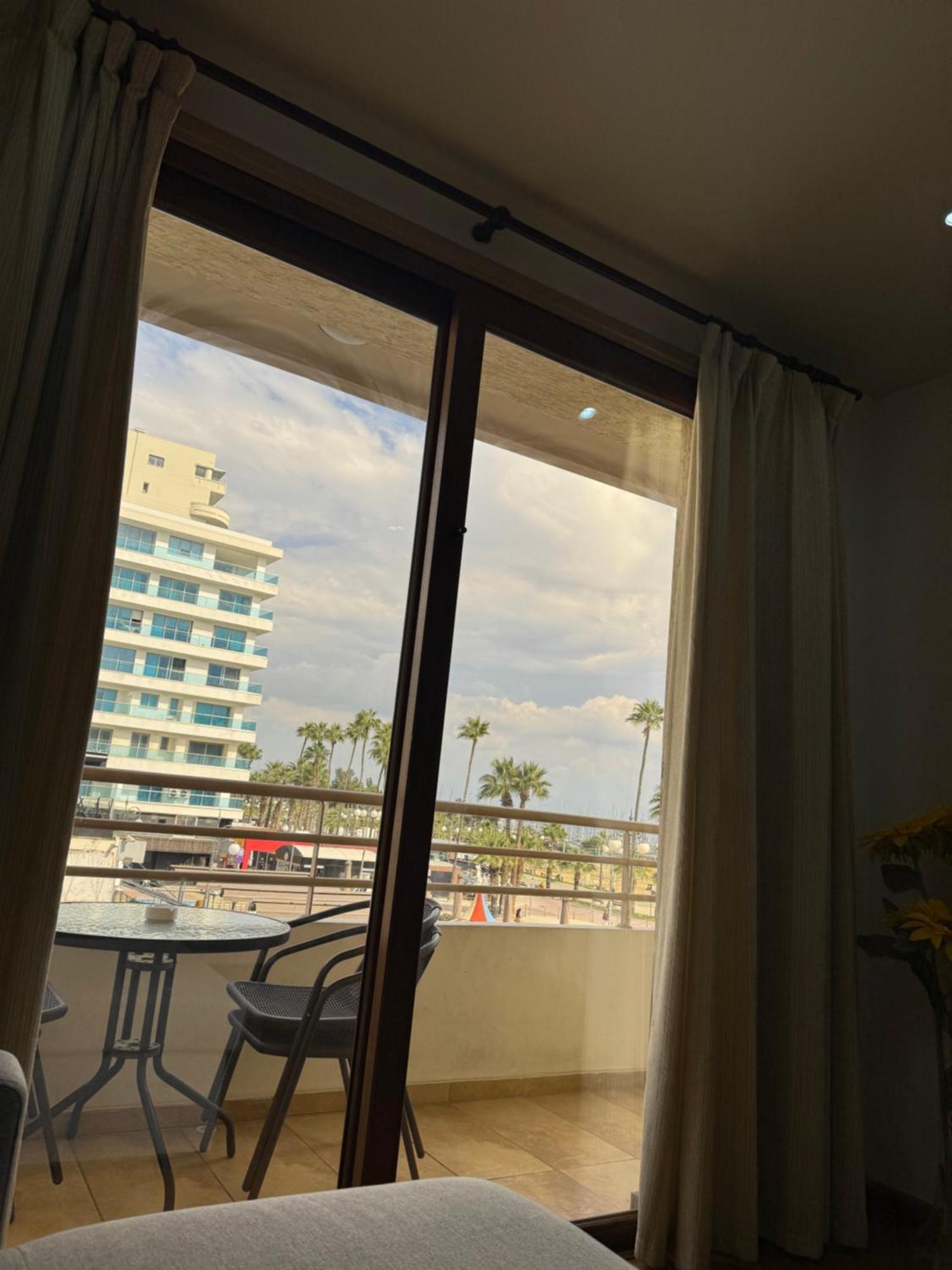Ithaki Phinikoudes Apartment No. 105 لارنكا المظهر الخارجي الصورة