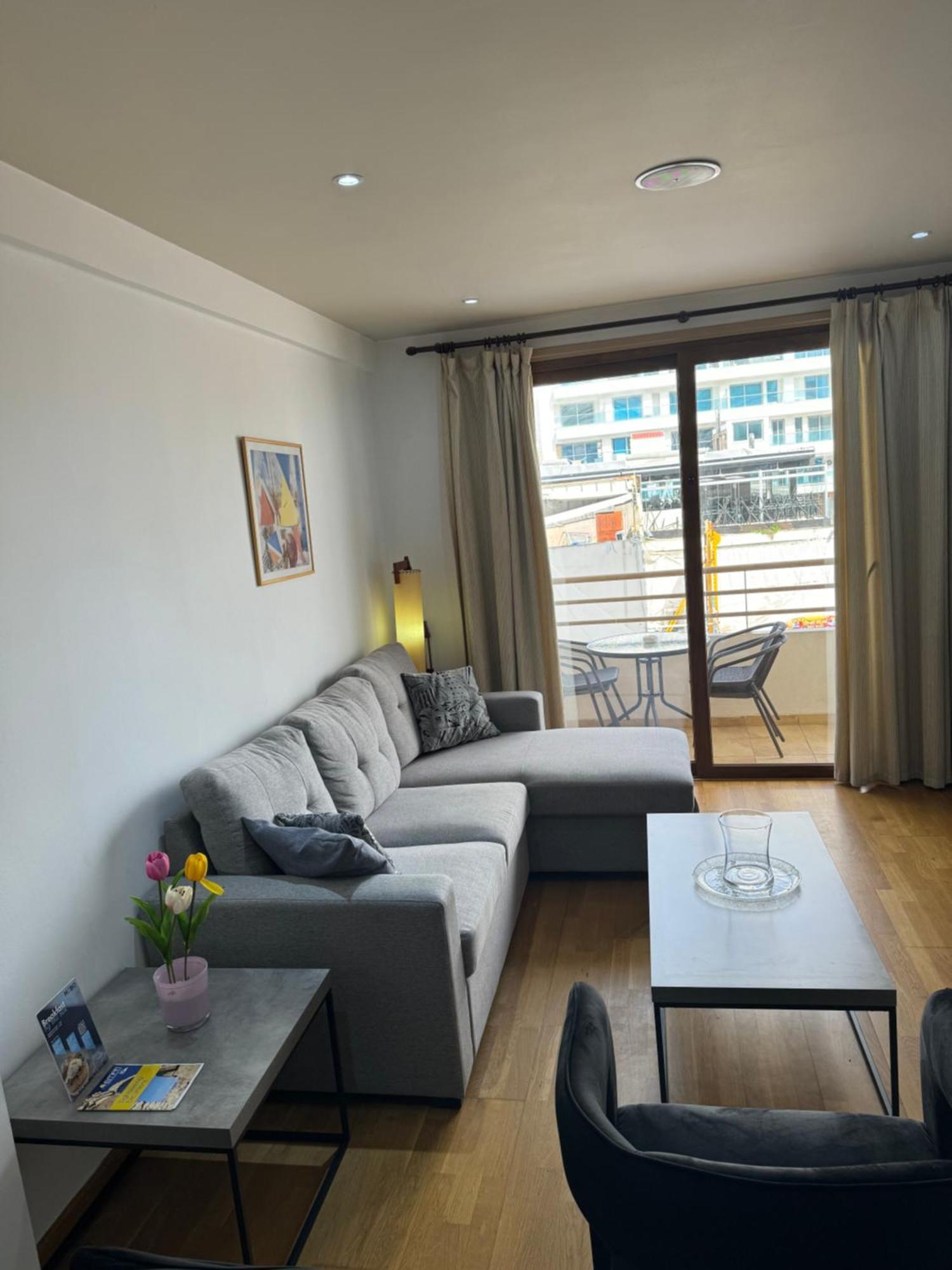 Ithaki Phinikoudes Apartment No. 105 لارنكا المظهر الخارجي الصورة