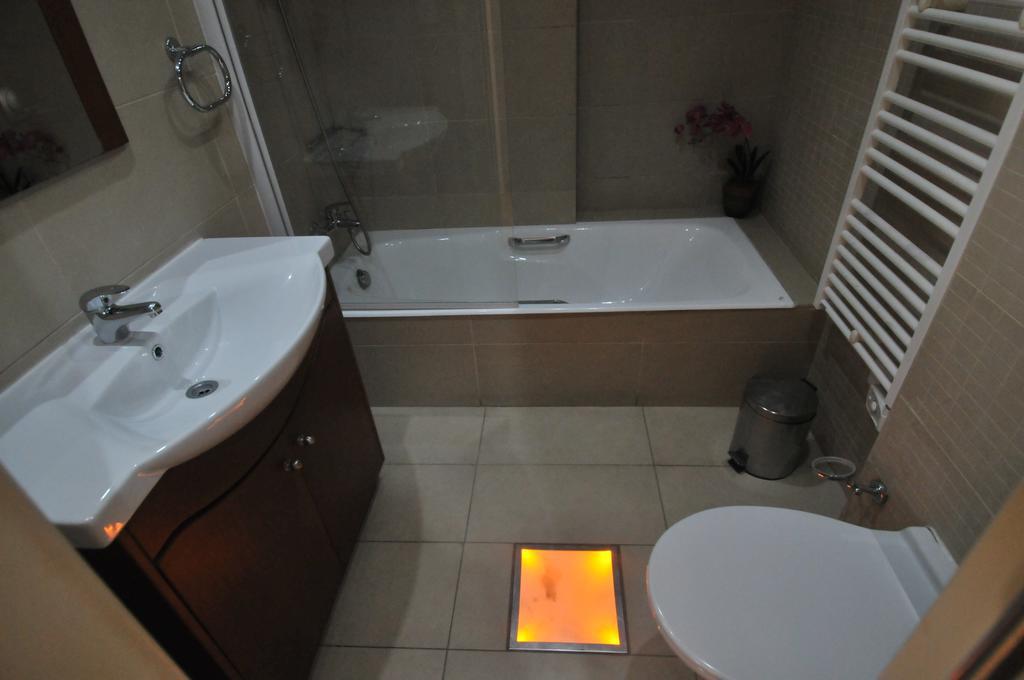 Ithaki Phinikoudes Apartment No. 105 لارنكا الغرفة الصورة