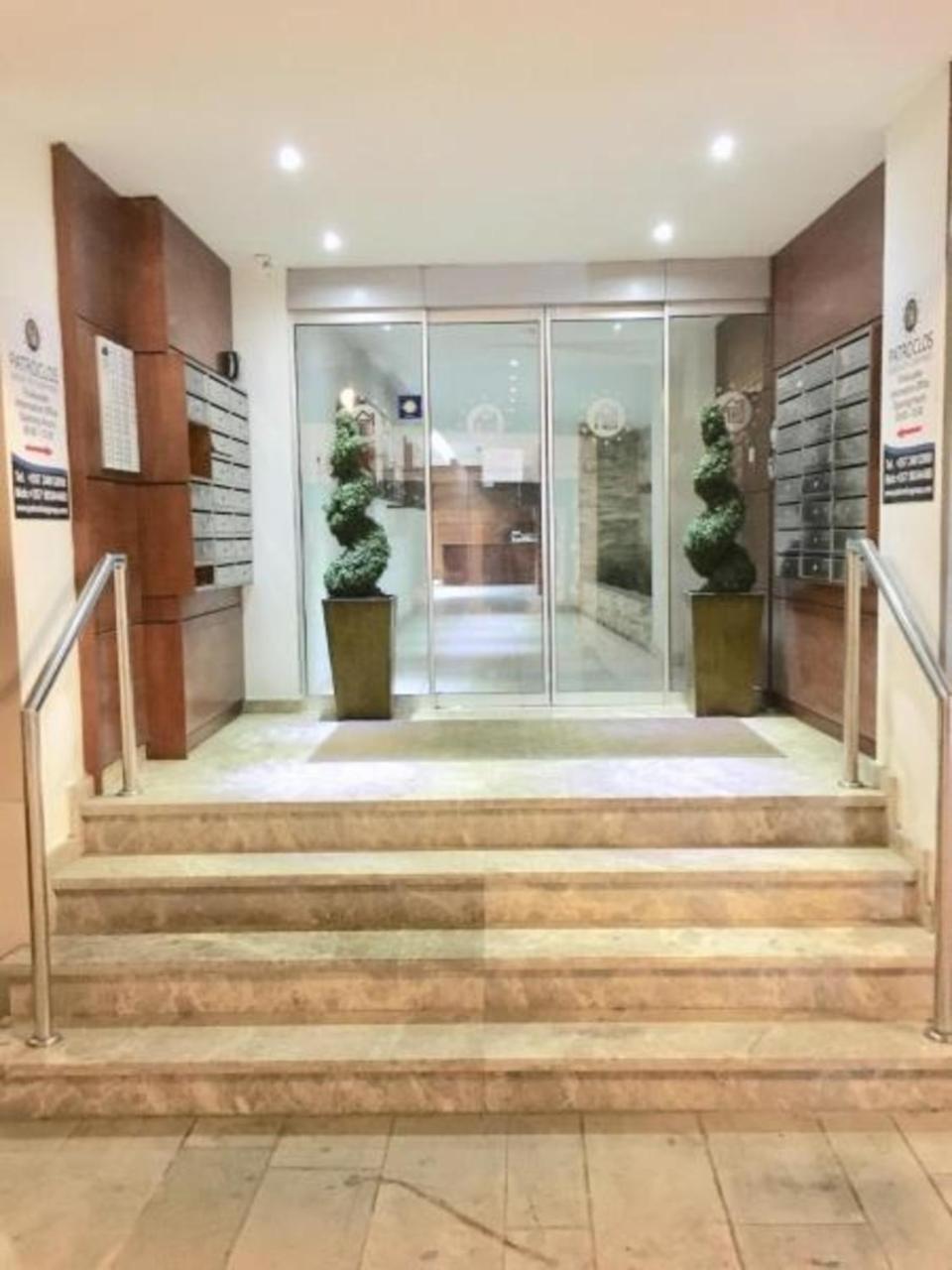 Ithaki Phinikoudes Apartment No. 105 لارنكا المظهر الخارجي الصورة